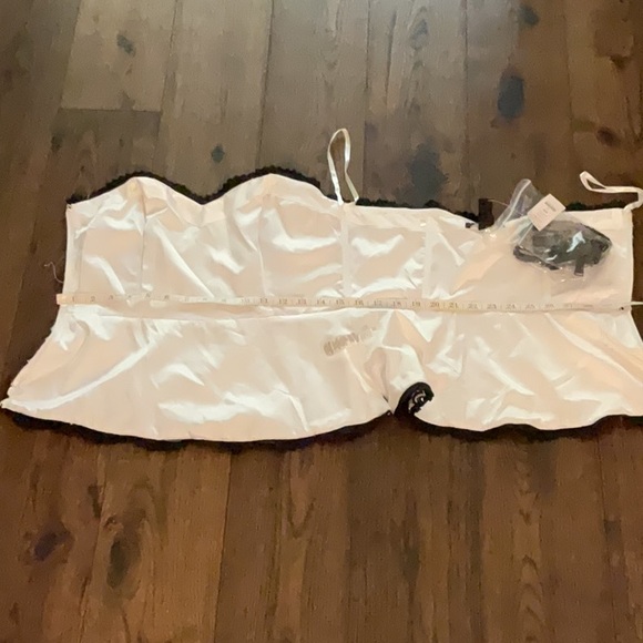 NWT WHITE HOUSE BLACK MARKET FLORAL LACE BUSTIER,6 - Picture 8 of 12